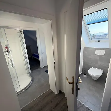 Apartamento Großzügiges Einfamilienhaus Samt Garten&riesiger Garage Klagenfurt am Woerthersee