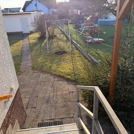 Großzügiges Einfamilienhaus Samt Garten&riesiger Garage Klagenfurt am Woerthersee