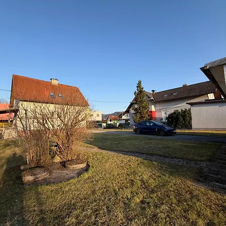 Großzügiges Einfamilienhaus Samt Garten&riesiger Garage * Klagenfurt am Woerthersee