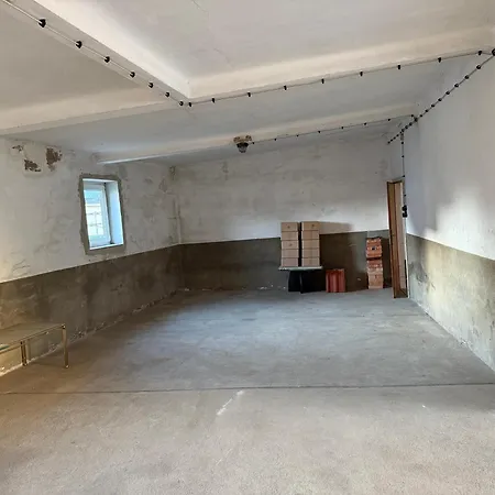 Apartamento Großzügiges Einfamilienhaus Samt Garten&riesiger Garage *