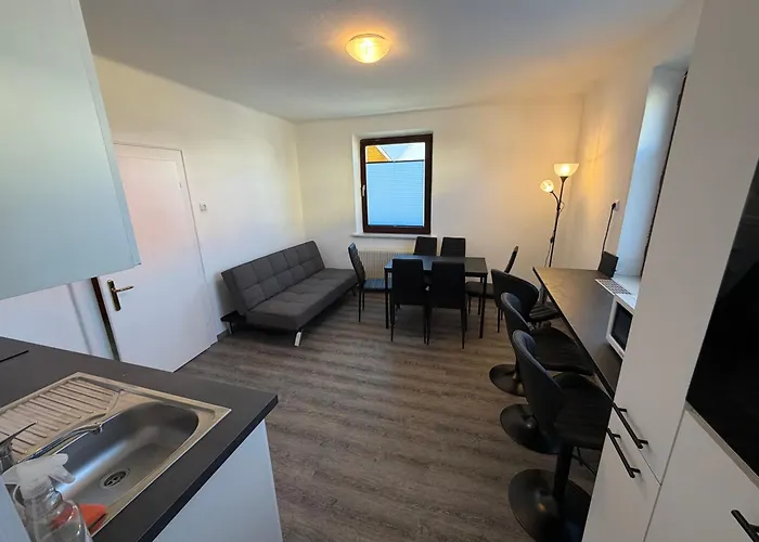 Διαμέρισμα Grosszuegiges Einfamilienhaus Samt Garten & Riesiger Garage