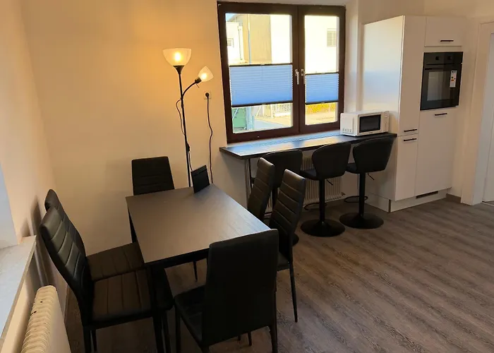 Lejlighed Grosszuegiges Einfamilienhaus Samt Garten & Riesiger Garage Klagenfurt am Woerthersee