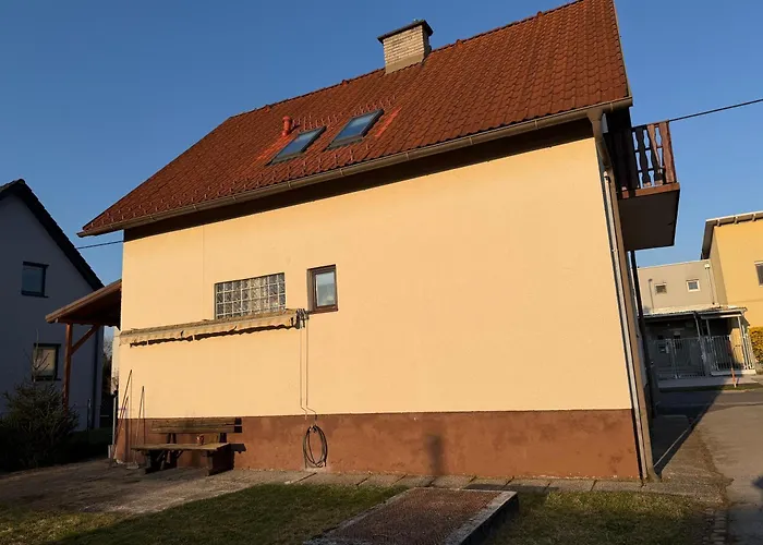 Grosszuegiges Einfamilienhaus Samt Garten & Riesiger Garage Διαμέρισμα Κλάγκενφουρτ